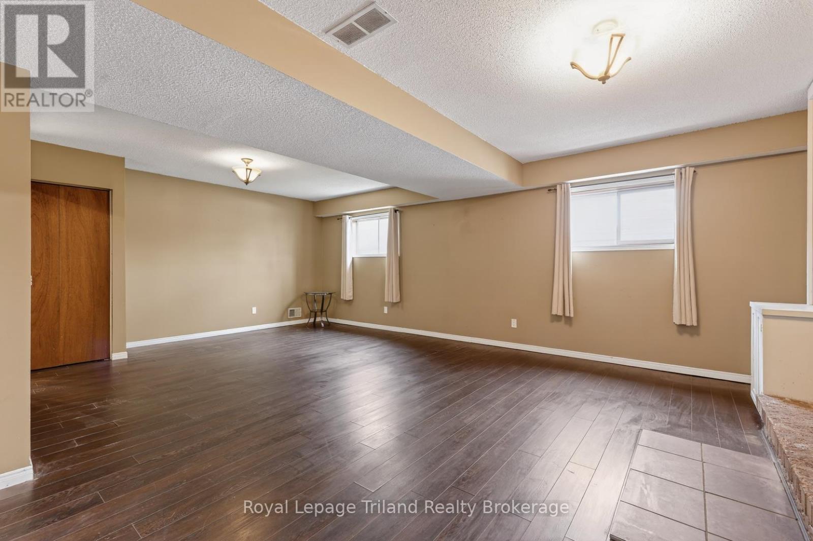 634 Classic Drive, London East, Ontario  N5W 5X6 - Photo 31 - X12864496