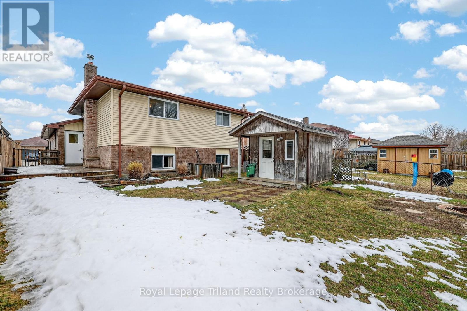 634 Classic Drive, London East, Ontario  N5W 5X6 - Photo 5 - X12864496