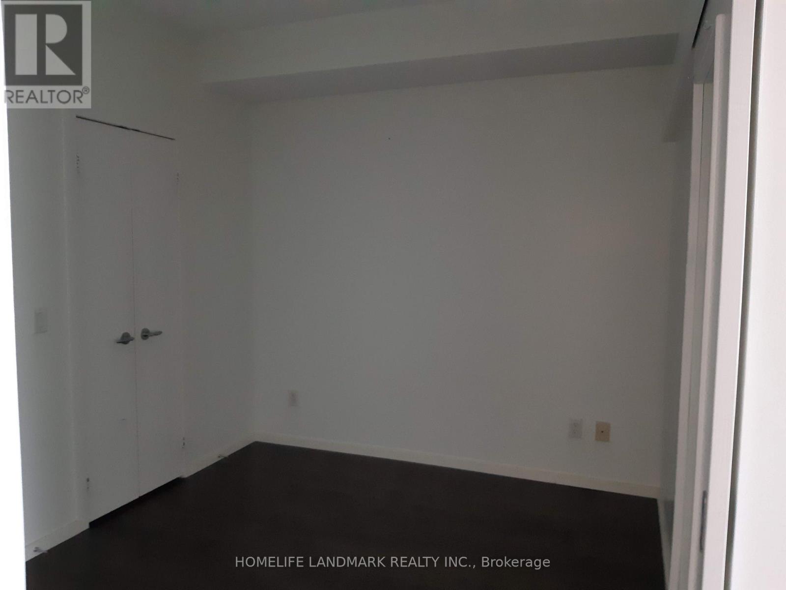 2204 - 8 York Street, Toronto, Ontario  M5J 2Y2 - Photo 6 - C12864470