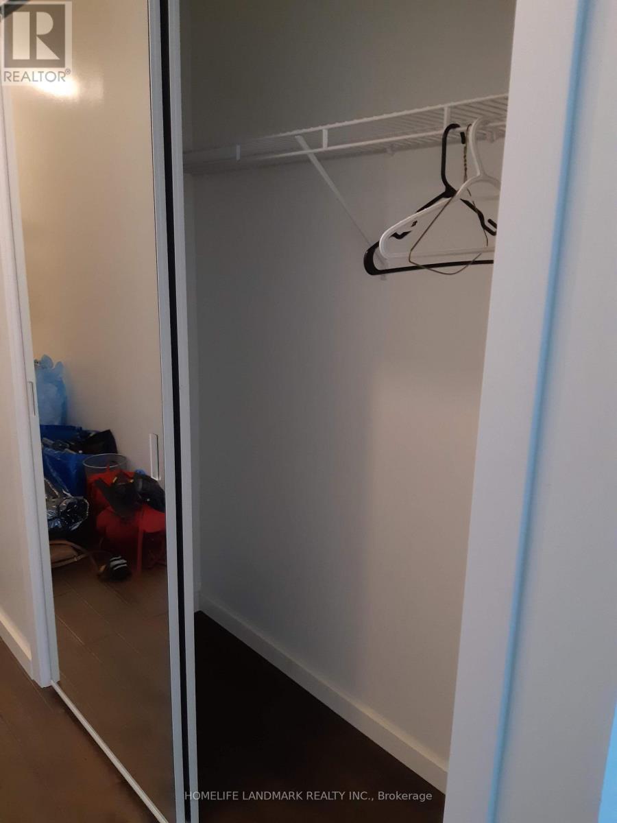 2204 - 8 York Street, Toronto, Ontario  M5J 2Y2 - Photo 9 - C12864470