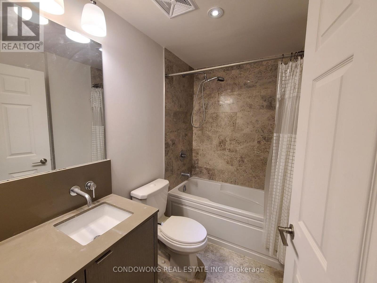 7109 - 88 Harbour Street, Toronto, Ontario  M5J 0C3 - Photo 9 - C12864488