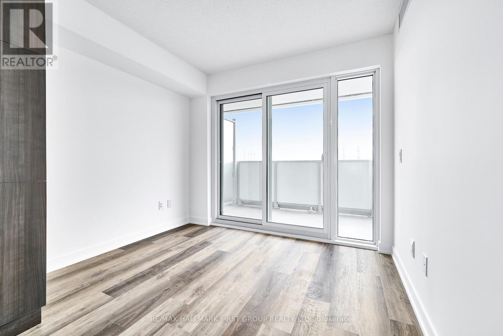 604 - 1010 Sandy Beach Road, Pickering, Ontario  L1W 0C7 - Photo 8 - E12864480