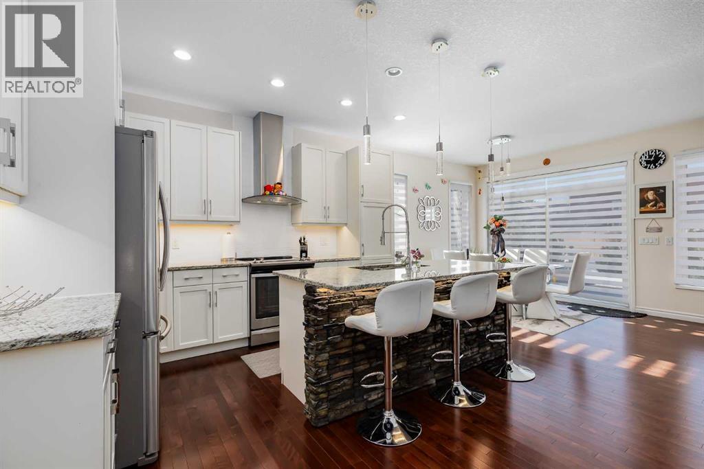 87 Evanswood Circle Nw, Calgary, Alberta  T3P 0K2 - Photo 12 - A2289611