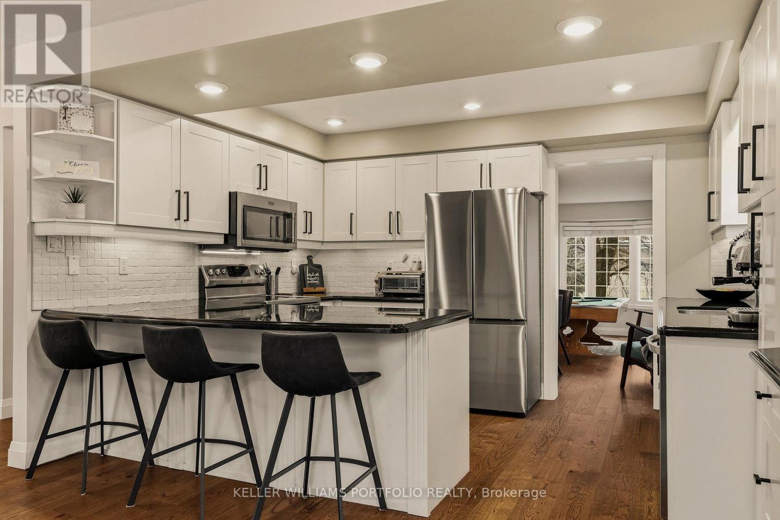 50 Edgewater Drive, Hamilton, Ontario  L8E 4Z3 - Photo 11 - X12864506