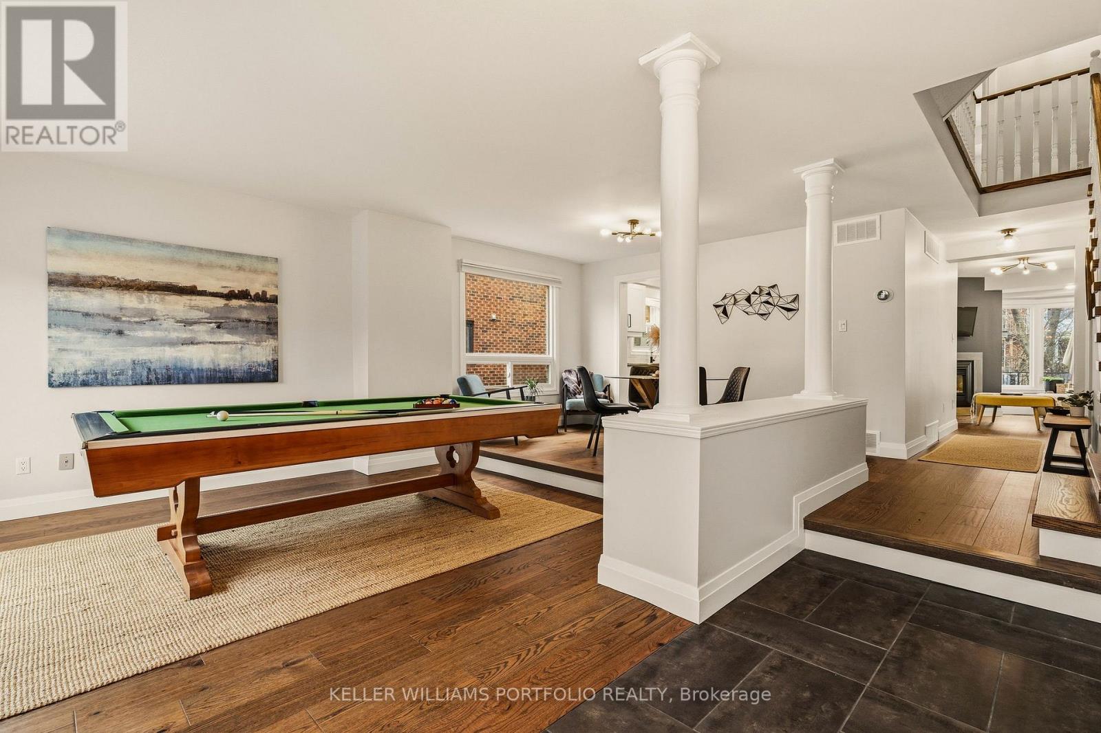 50 Edgewater Drive, Hamilton, Ontario  L8E 4Z3 - Photo 2 - X12864506