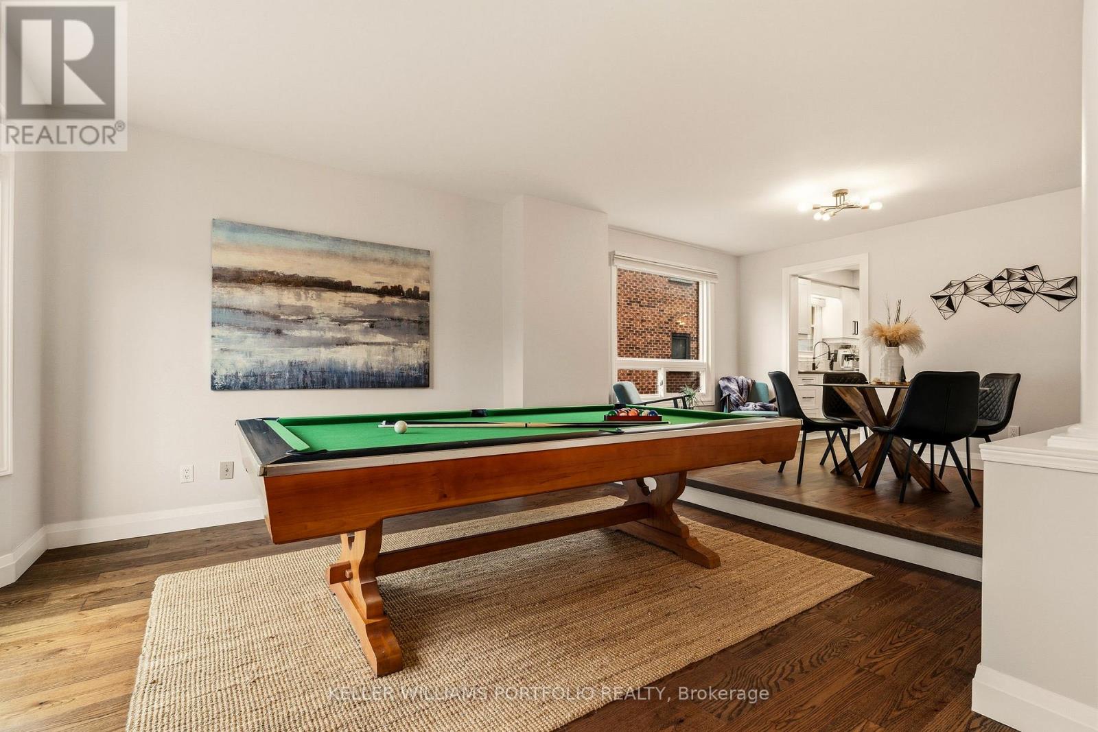 50 Edgewater Drive, Hamilton, Ontario  L8E 4Z3 - Photo 4 - X12864506