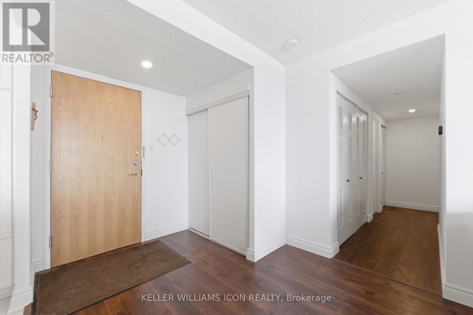 1011 - 2760 Carousel Crescent, Ottawa, Ontario  K1T 2N4 - Photo 13 - X12820768