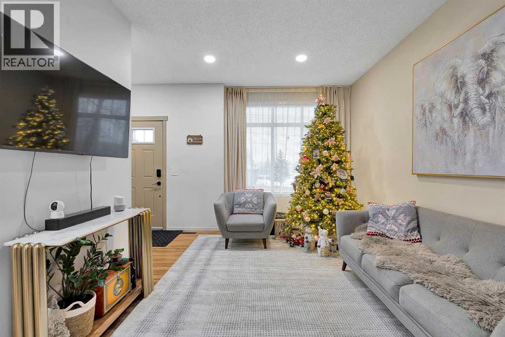 300 Copperstone Cove Se, Calgary, Alberta T2Z 0L3 - Photo 5 - A2275876