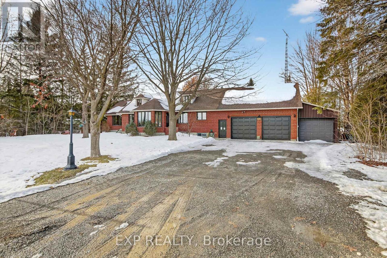 9185 Ray Wilson Road, Ottawa, Ontario  K0A 2P0 - Photo 2 - X12864530