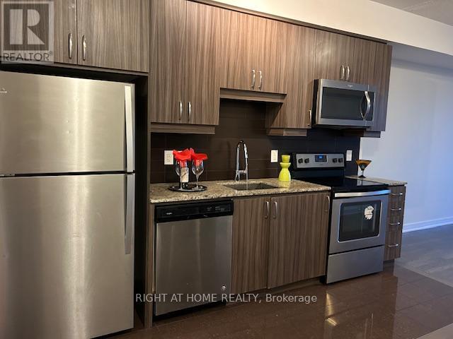 607 - 9205 Yonge Street, Richmond Hill, Ontario  L4C 6Z2 - Photo 8 - N12841494