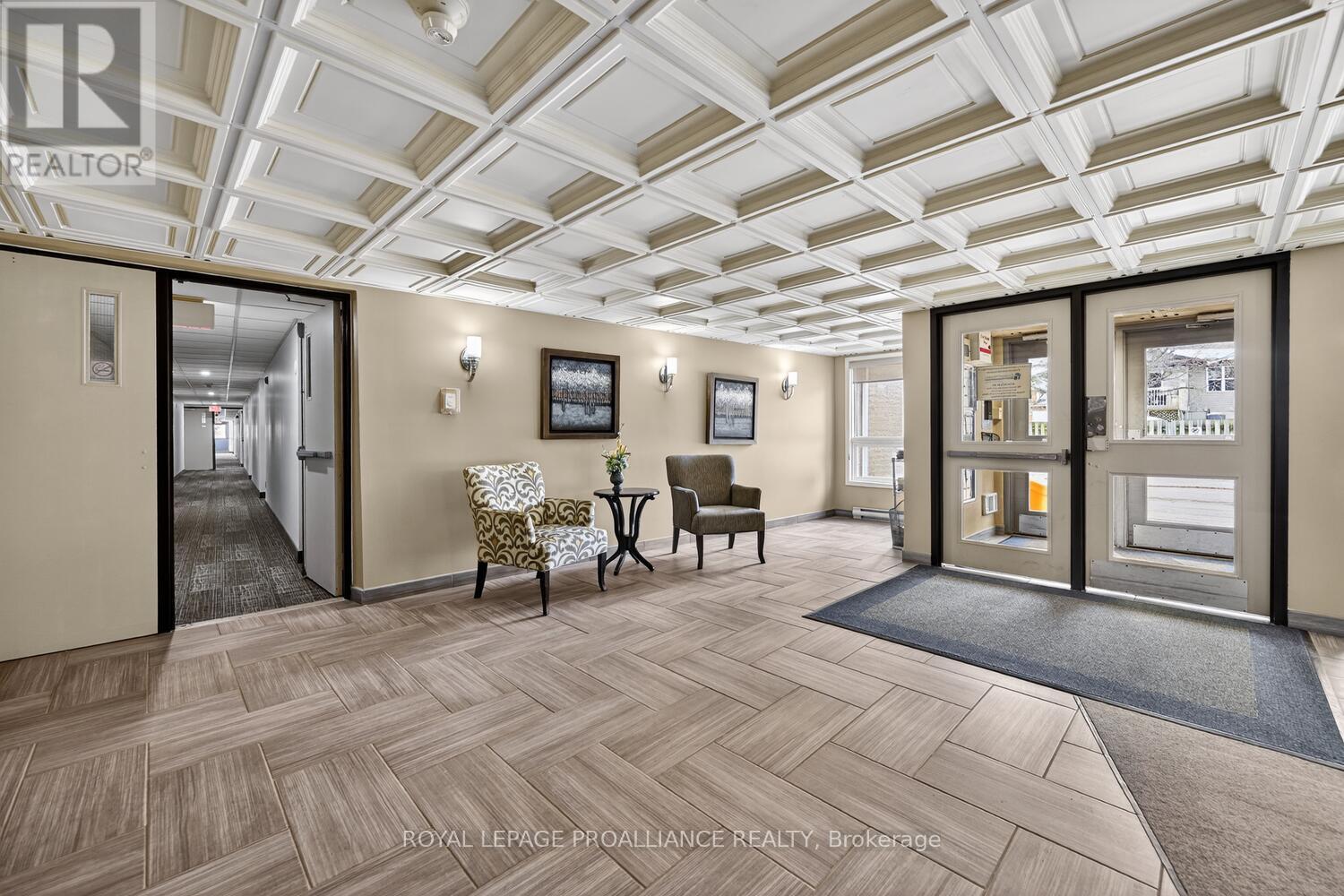 205 - 820 Laurier Boulevard, Brockville, Ontario  K6V 6Z2 - Photo 4 - X12864524