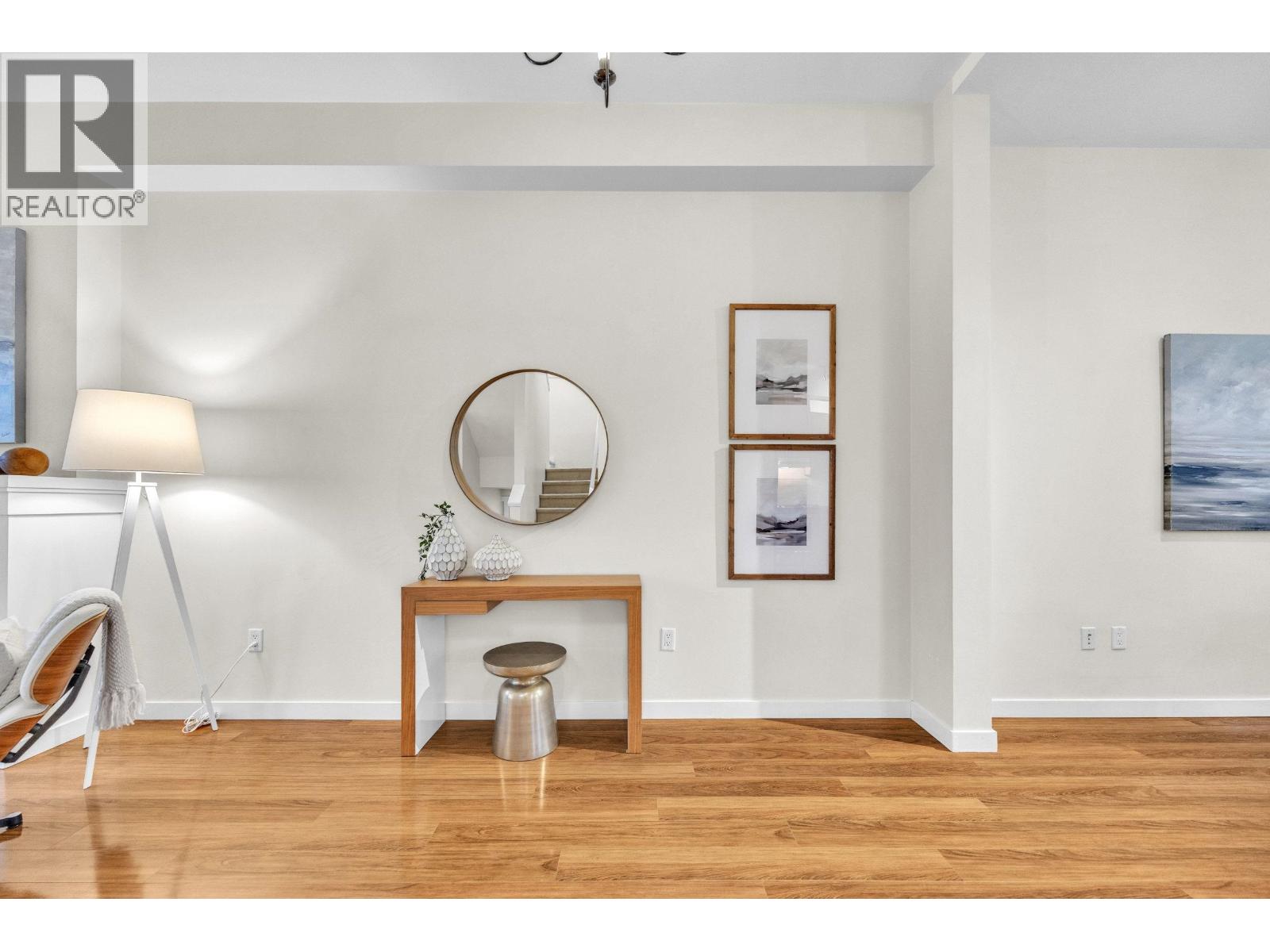 717 Premier Street, North Vancouver, British Columbia  V7J 0A5 - Photo 5 - R3097957