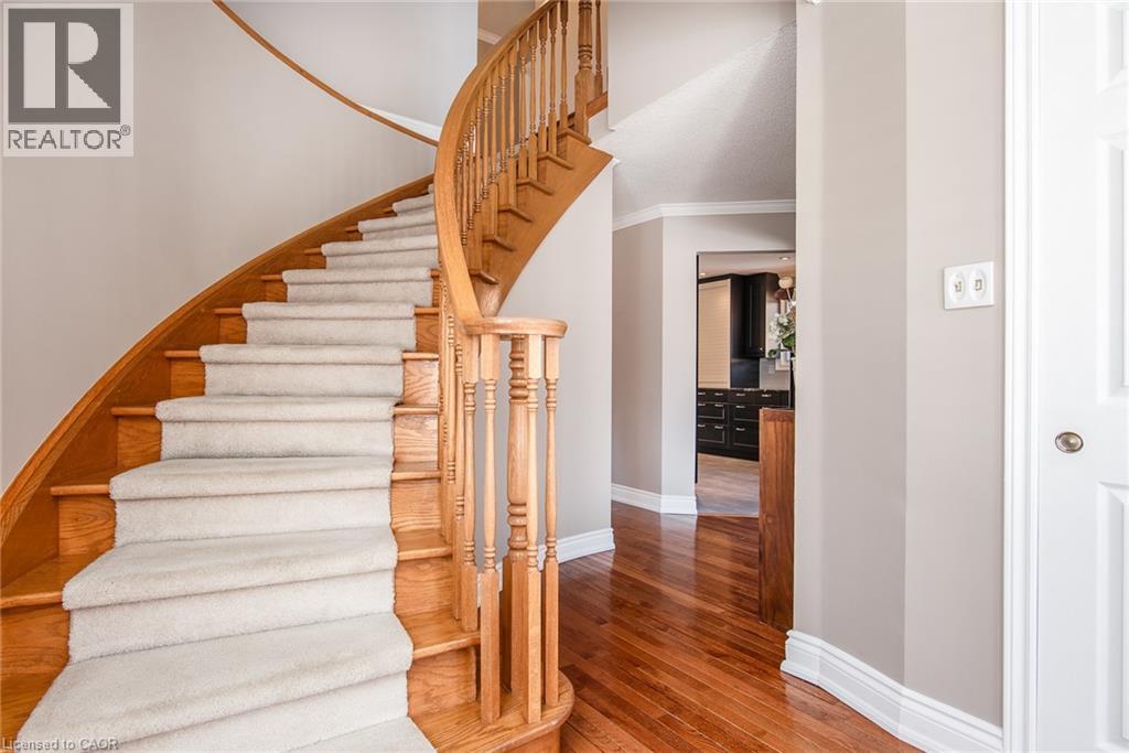 1146 Campbell Court, Burlington, Ontario  L7S 1Z7 - Photo 4 - 40808804