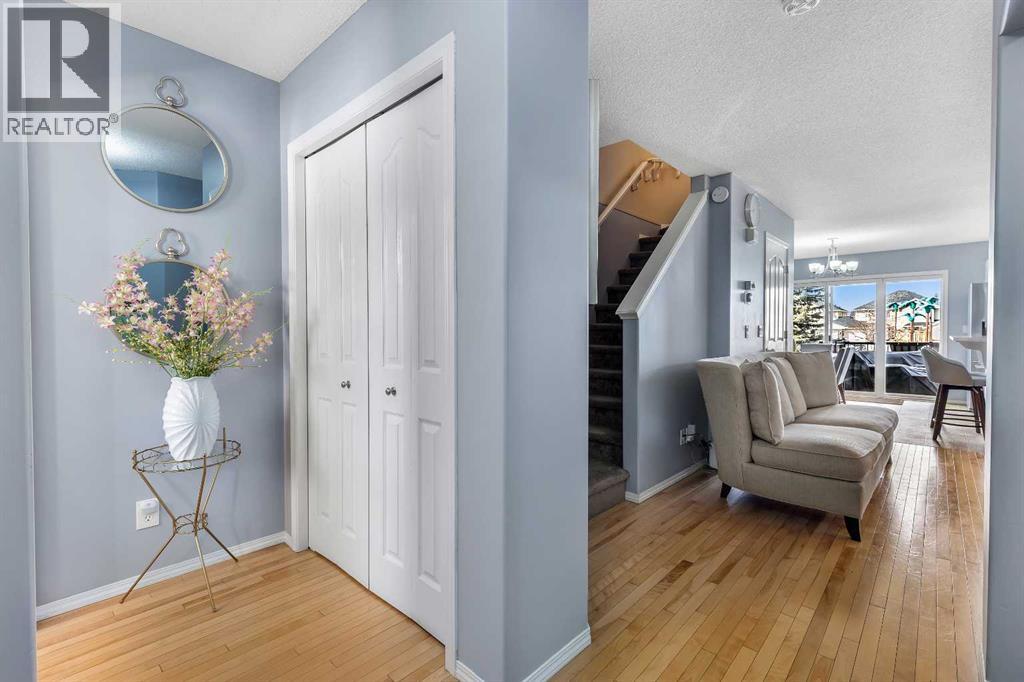 12 Cranberry Green Se, Calgary, Alberta  T3M 1L5 - Photo 6 - A2291234