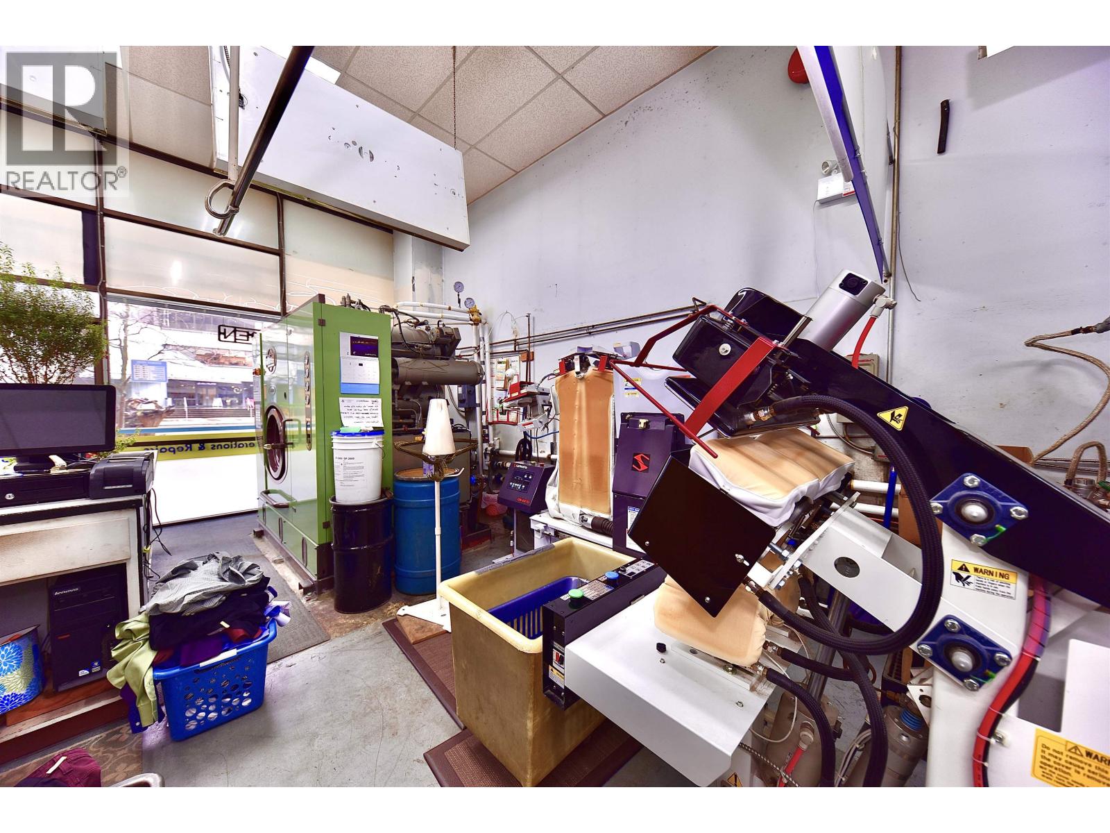 214 W Esplanade Avenue, North Vancouver, British Columbia  V7M 1A4 - Photo 7 - C8076852