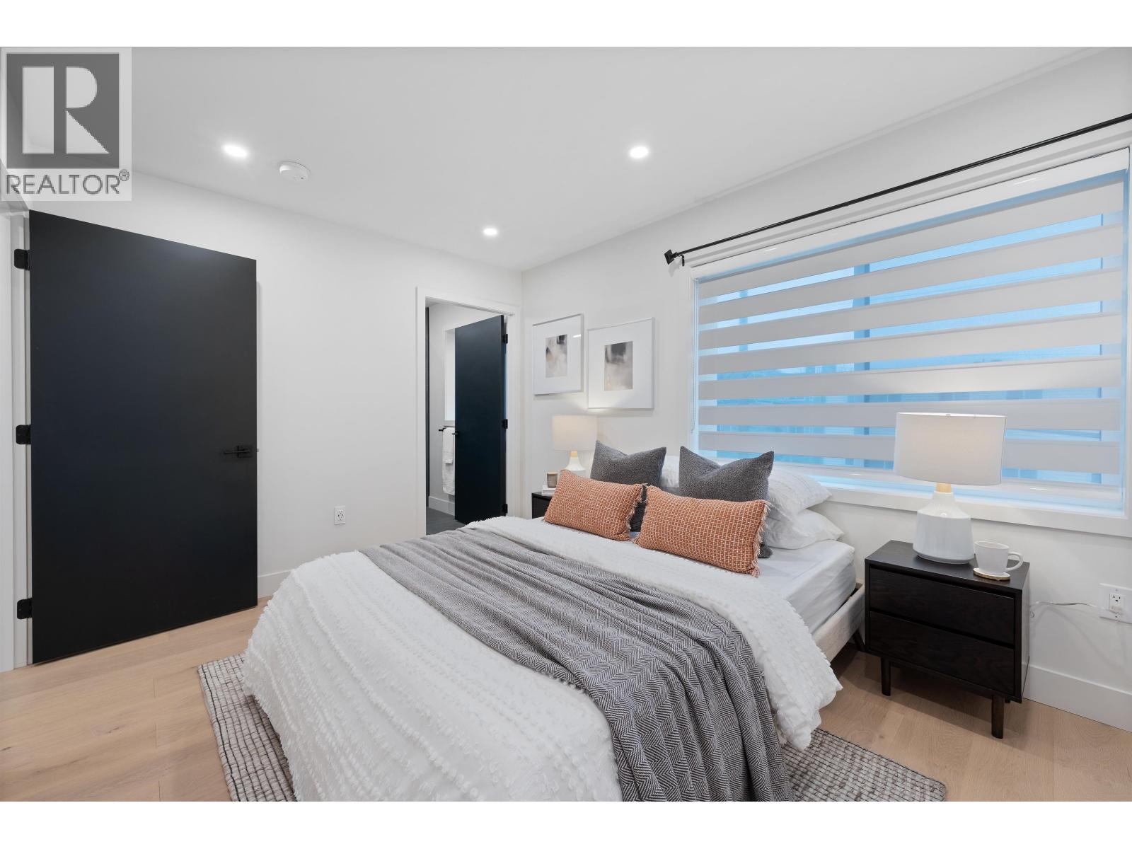 919 E 10th Avenue, Vancouver, British Columbia  V5T 2B3 - Photo 13 - R3078285