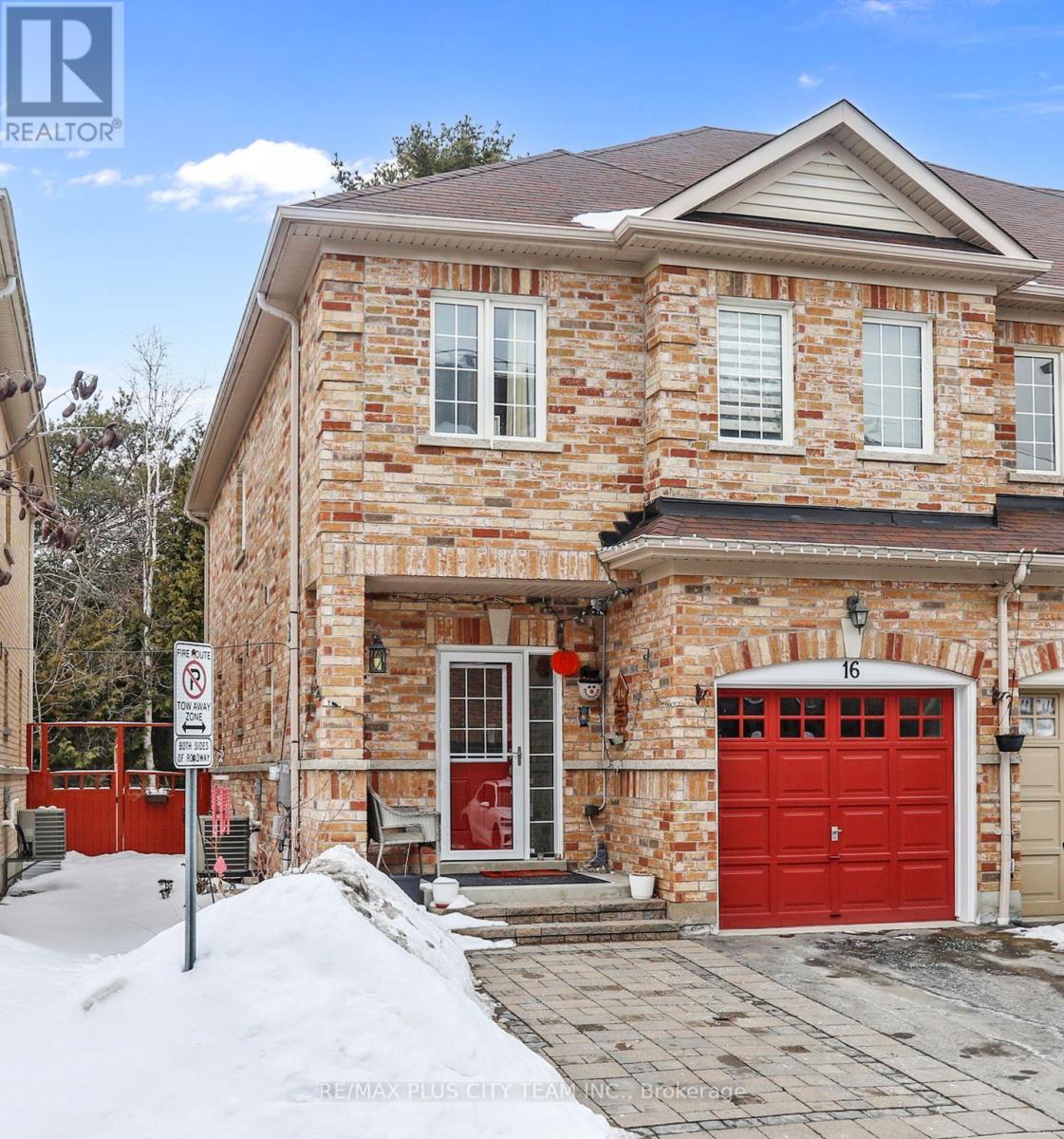 16 EDISON WAY, Whitby, Ontario