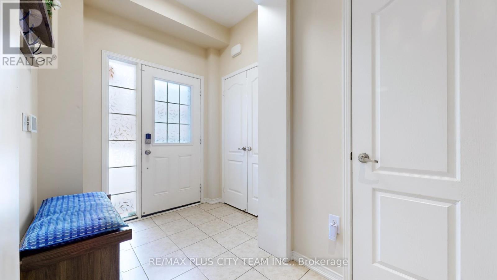 16 Edison Way, Whitby, Ontario  L1R 0M3 - Photo 22 - E12850824