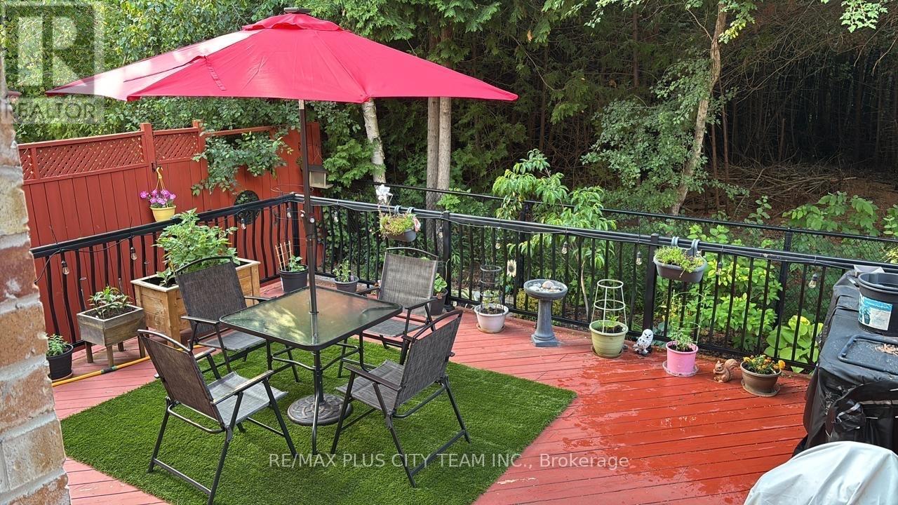 16 Edison Way, Whitby, Ontario  L1R 0M3 - Photo 39 - E12850824