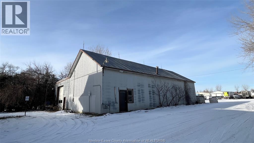 2010 Seacliff Drive, Kingsville, Ontario  N9Y 2N5 - Photo 3 - 25031366