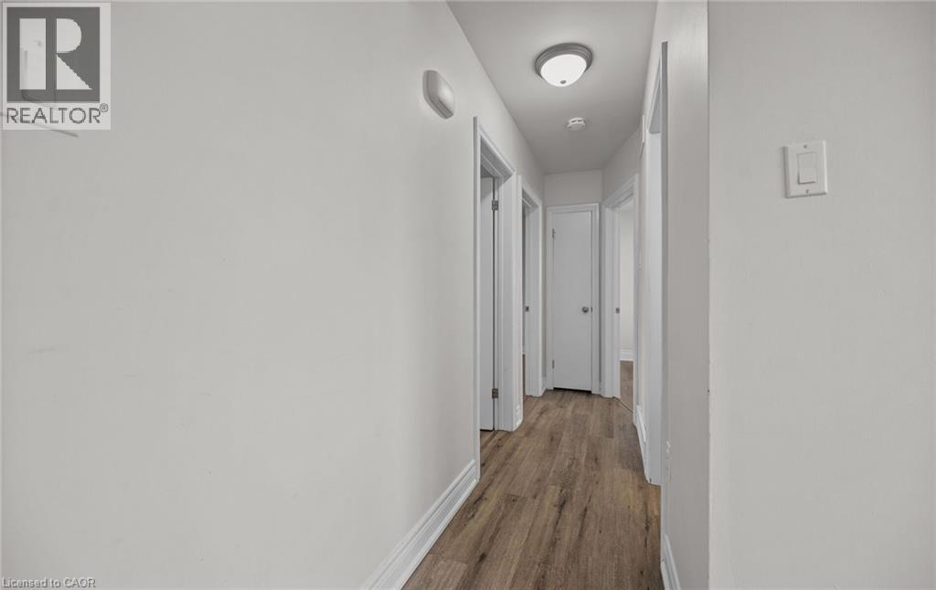 11 Rockwood Avenue, St. Catharines, Ontario  L2P 1E3 - Photo 17 - 40794830