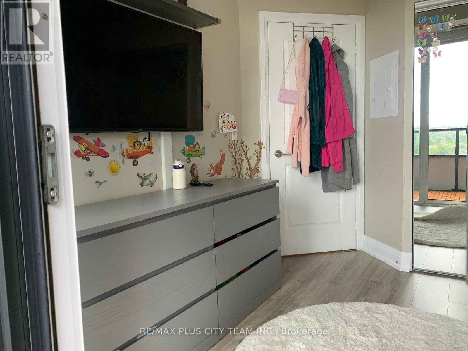 1304 - 20 Shore Breeze Drive, Toronto, Ontario  M8V 0C7 - Photo 10 - W12863184