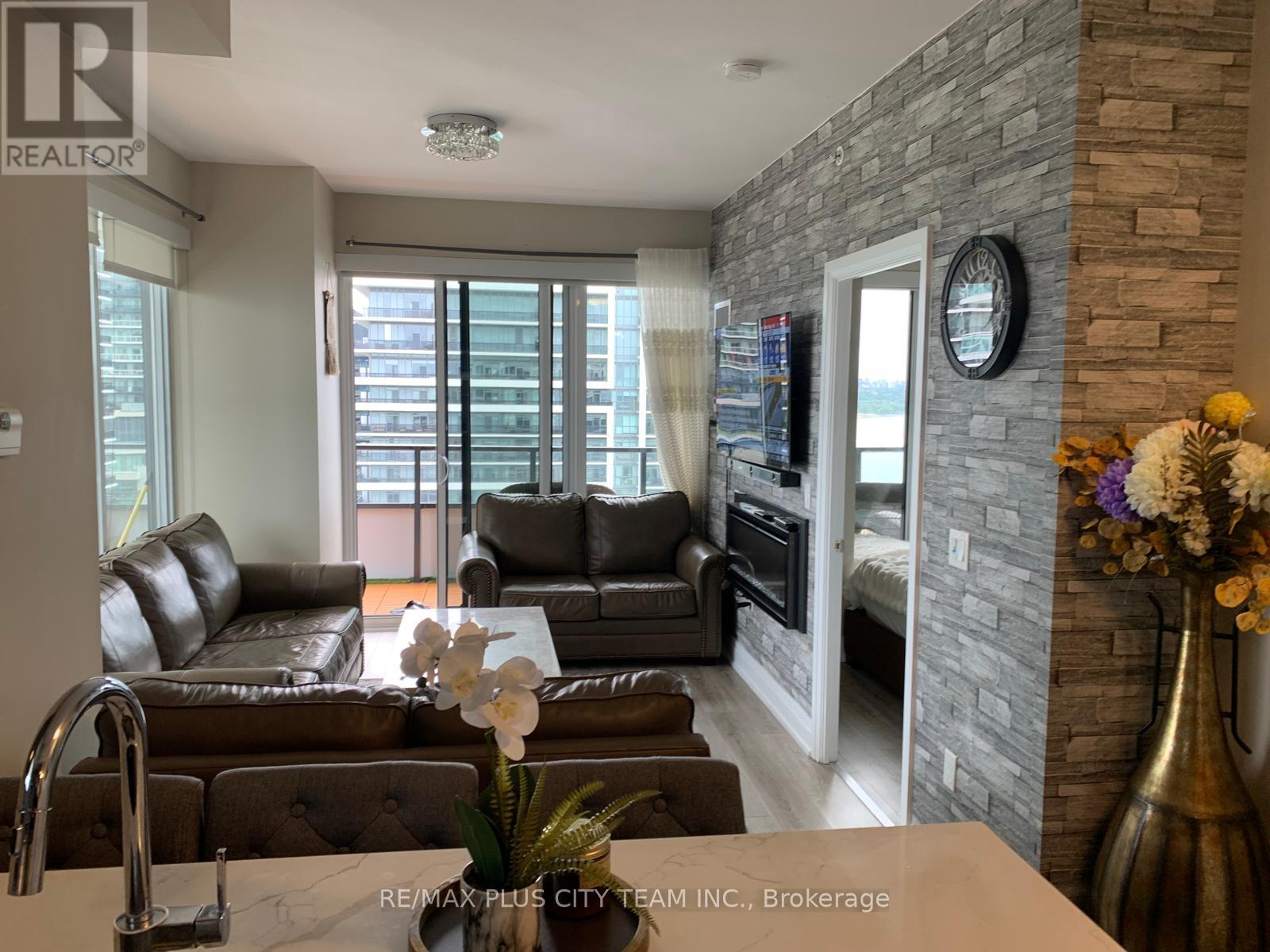 1304 - 20 Shore Breeze Drive, Toronto, Ontario  M8V 0C7 - Photo 3 - W12863184