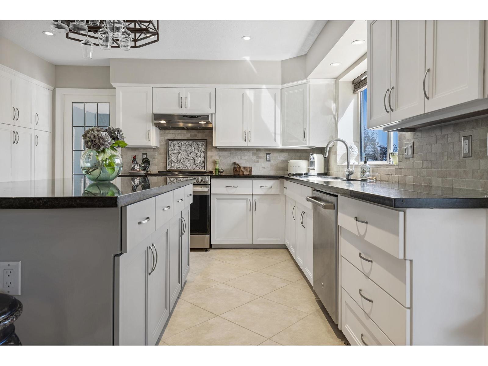 18936 57 Avenue, Surrey, British Columbia  V3S 7M4 - Photo 9 - R3095892