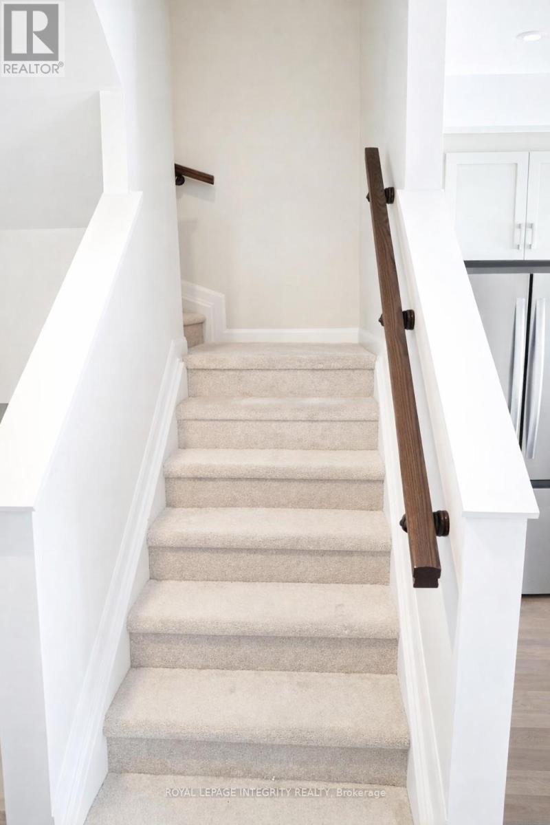 716 Fairline Row, Ottawa, Ontario  K2V 0V6 - Photo 4 - X12864536