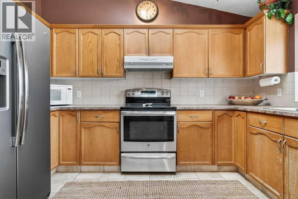 108 Hawkstone Close Nw, Calgary, Alberta  T3G 3P3 - Photo 10 - A2291513