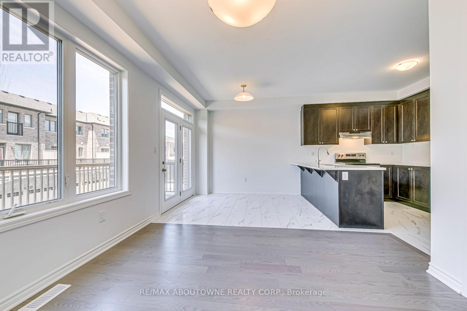 1365 William Halton Parkway, Oakville, Ontario  L6M 5N9 - Photo 12 - W12863630