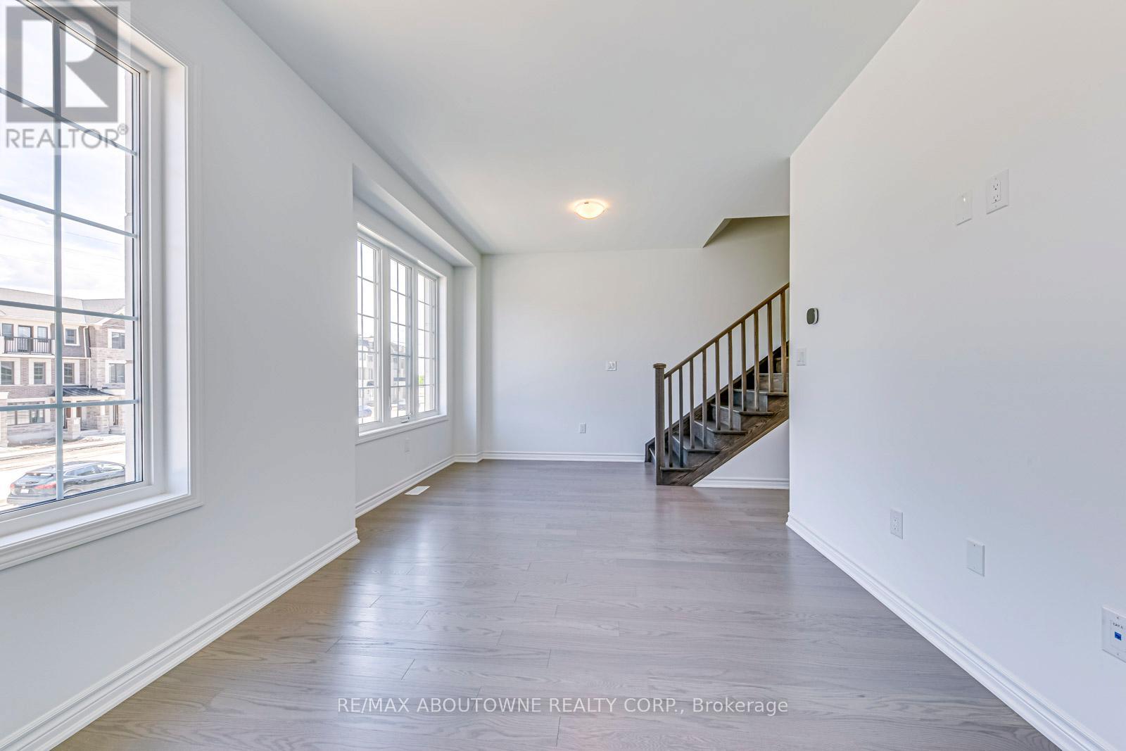 1365 William Halton Parkway, Oakville, Ontario  L6M 5N9 - Photo 27 - W12863630