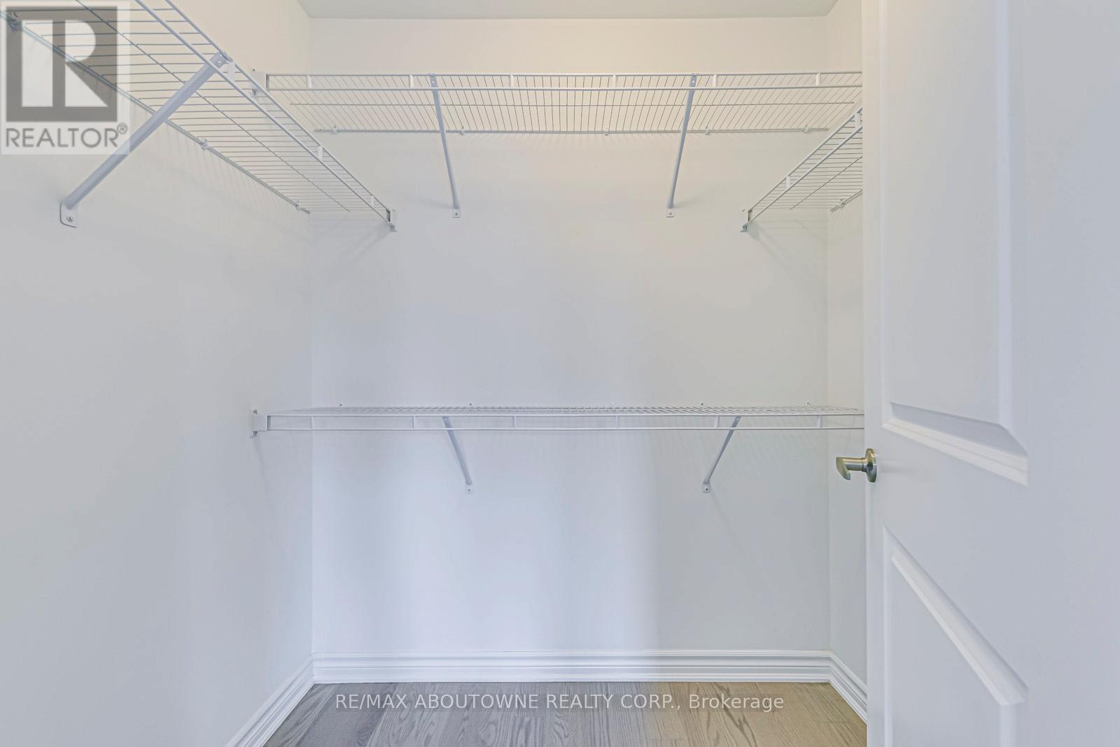 1365 William Halton Parkway, Oakville, Ontario  L6M 5N9 - Photo 35 - W12863630