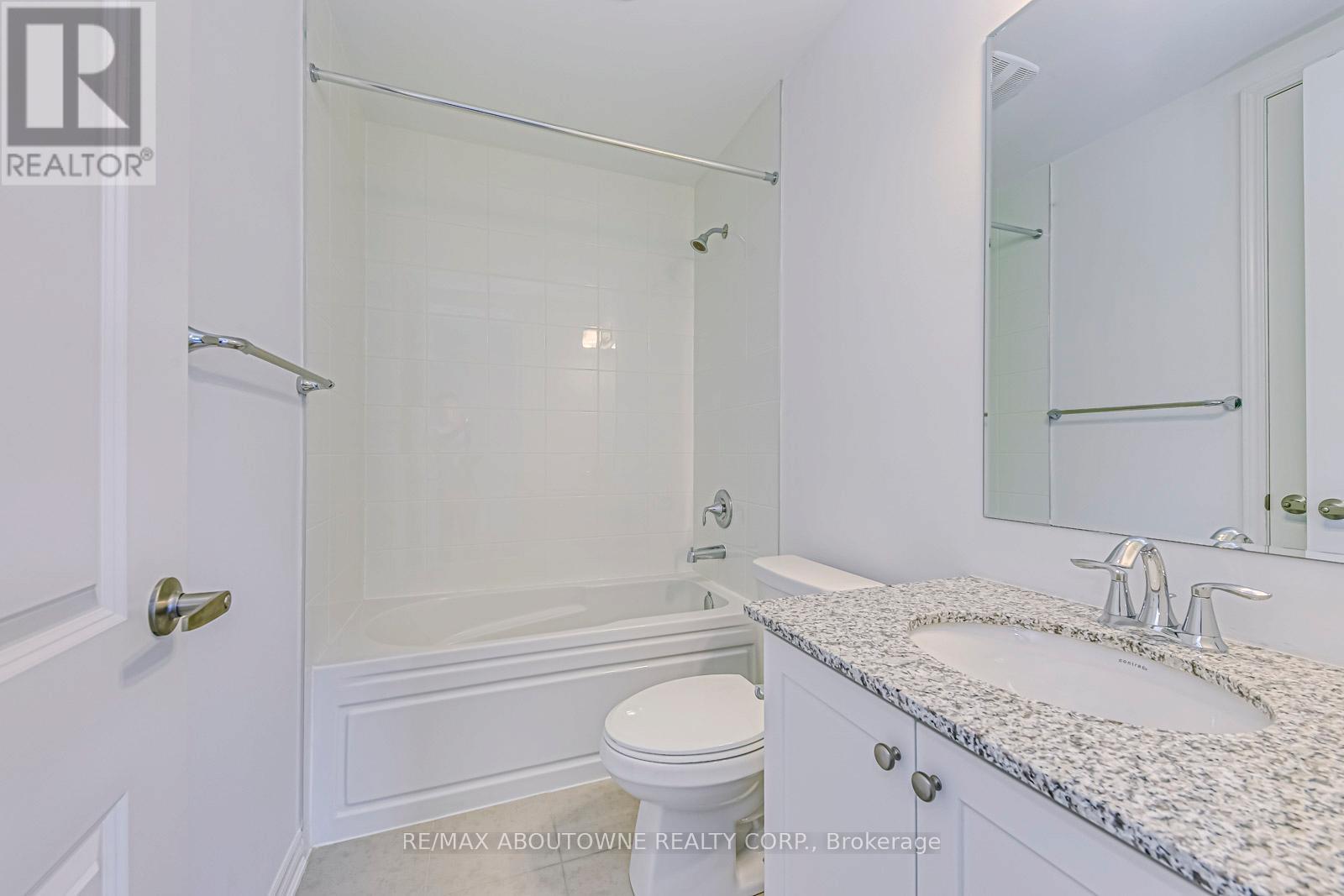 1365 William Halton Parkway, Oakville, Ontario  L6M 5N9 - Photo 7 - W12863630