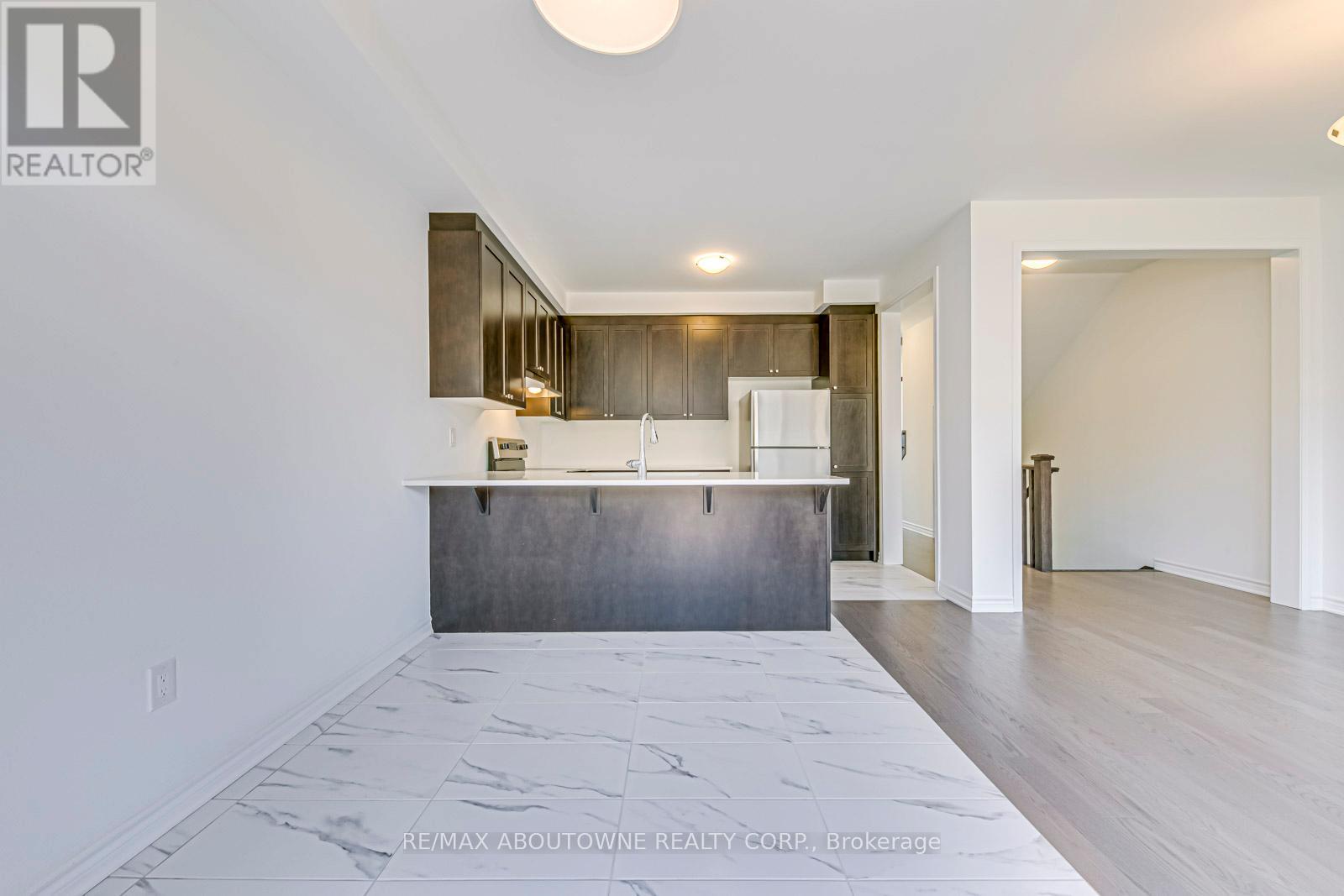 1365 William Halton Parkway, Oakville, Ontario  L6M 5N9 - Photo 18 - W12863630