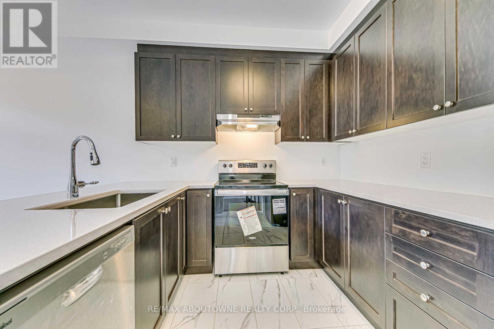 1365 William Halton Parkway, Oakville, Ontario  L6M 5N9 - Photo 22 - W12863630