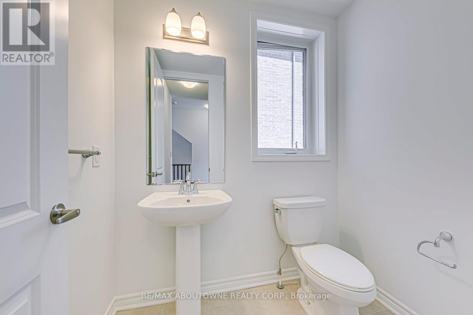 1365 William Halton Parkway, Oakville, Ontario  L6M 5N9 - Photo 23 - W12863630