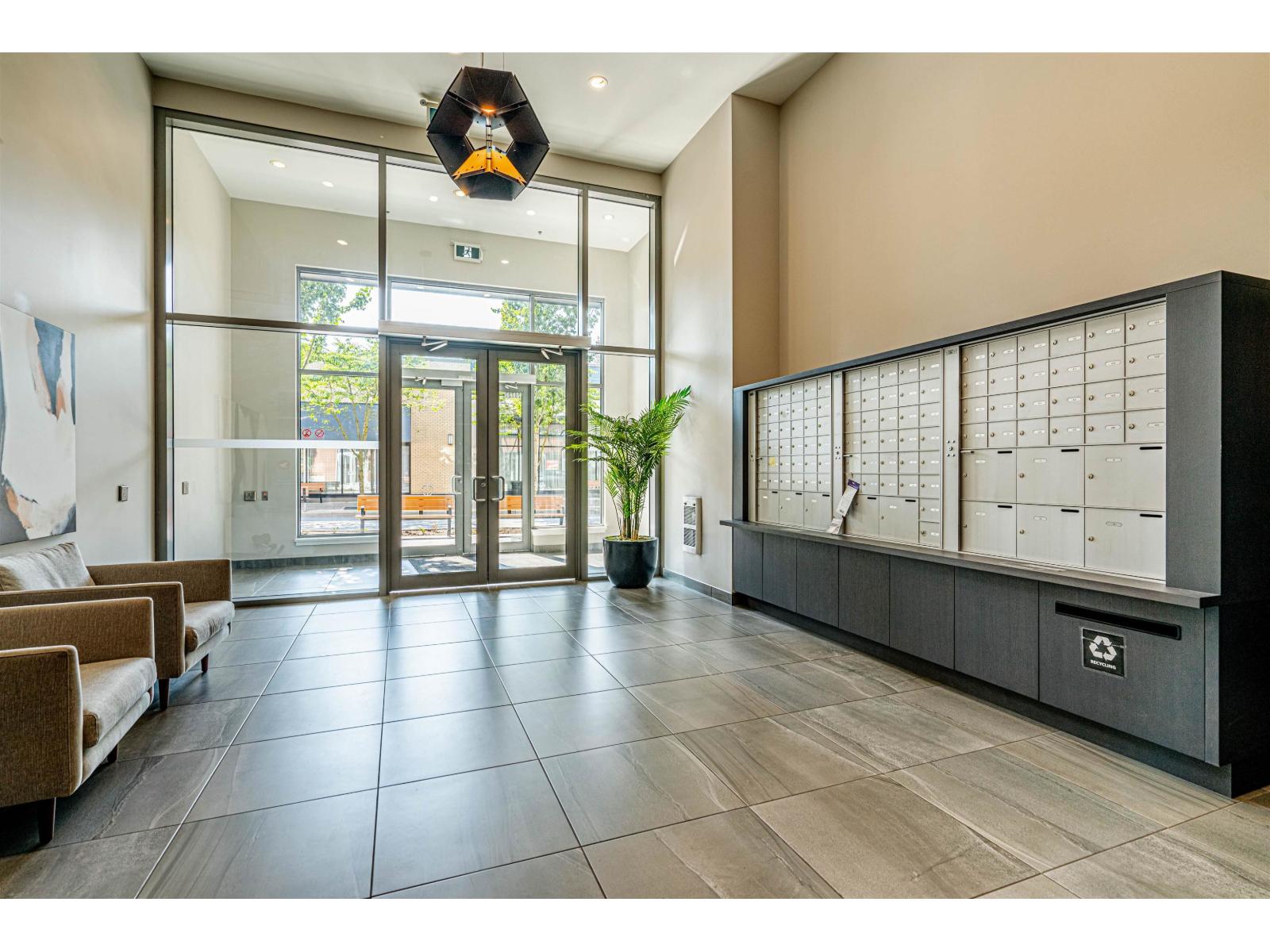 A420 20727 Willoughby Town Centre Drive, Langley, British Columbia  V2Y 3N1 - Photo 5 - R3097958