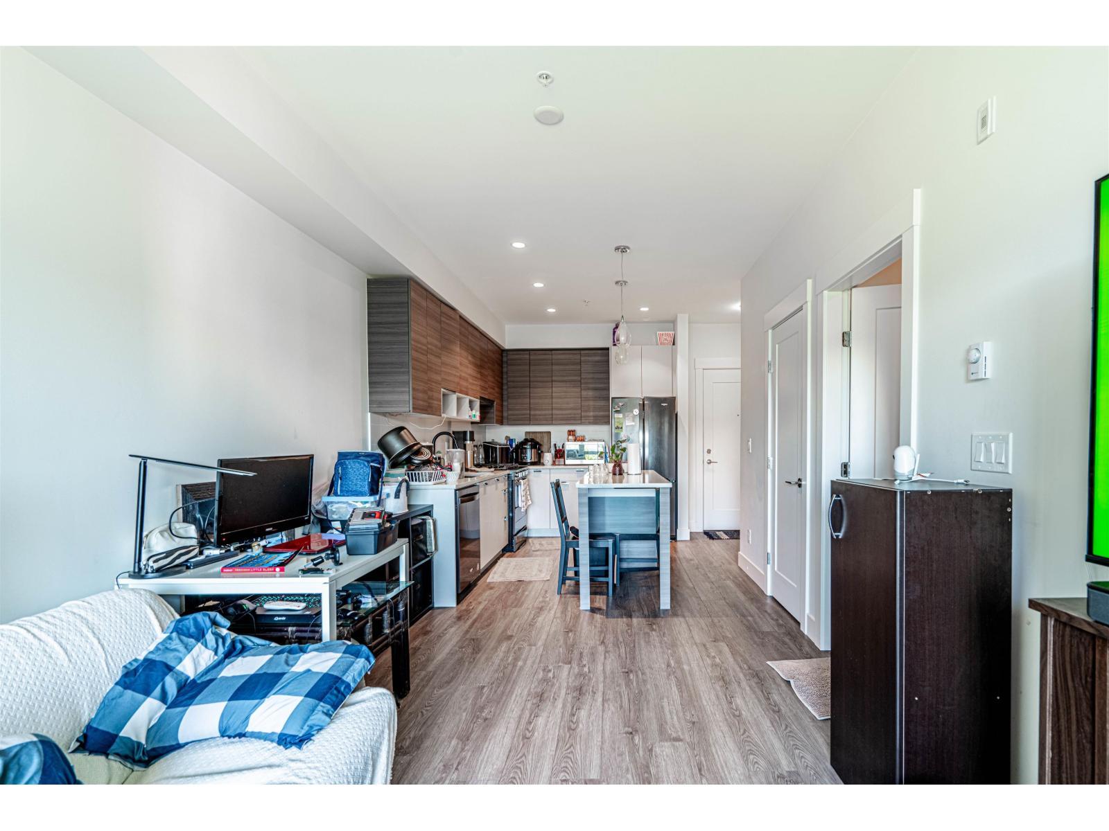 A420 20727 Willoughby Town Centre Drive, Langley, British Columbia  V2Y 3N1 - Photo 20 - R3097958