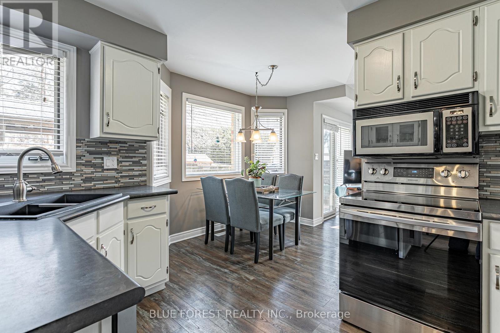 14 Eric Drive, Thames Centre, Ontario  N0L 1G1 - Photo 10 - X12864586