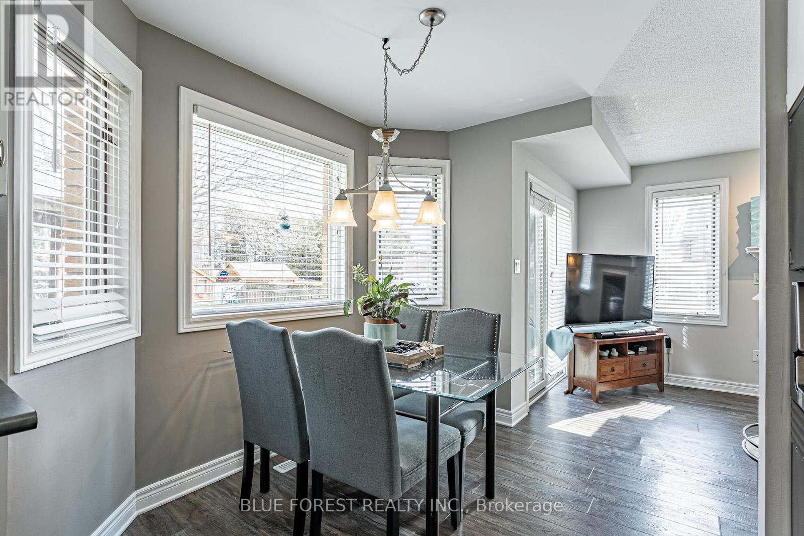 14 Eric Drive, Thames Centre, Ontario  N0L 1G1 - Photo 12 - X12864586