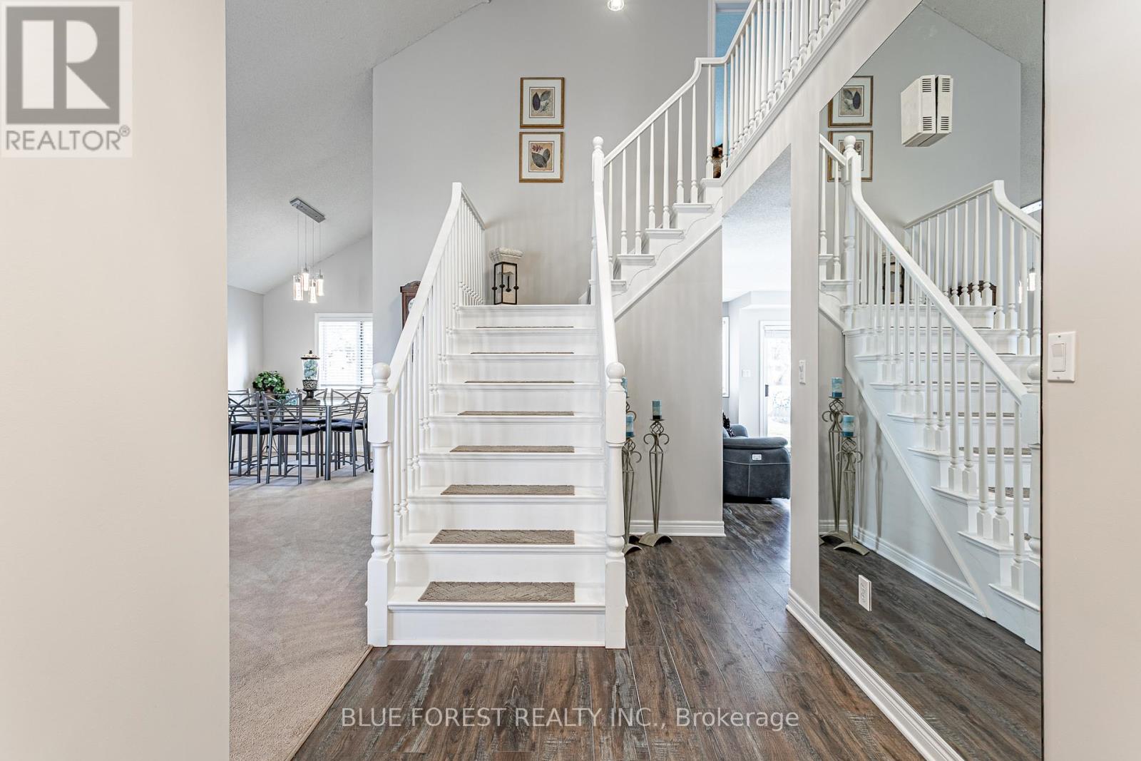 14 Eric Drive, Thames Centre, Ontario  N0L 1G1 - Photo 4 - X12864586