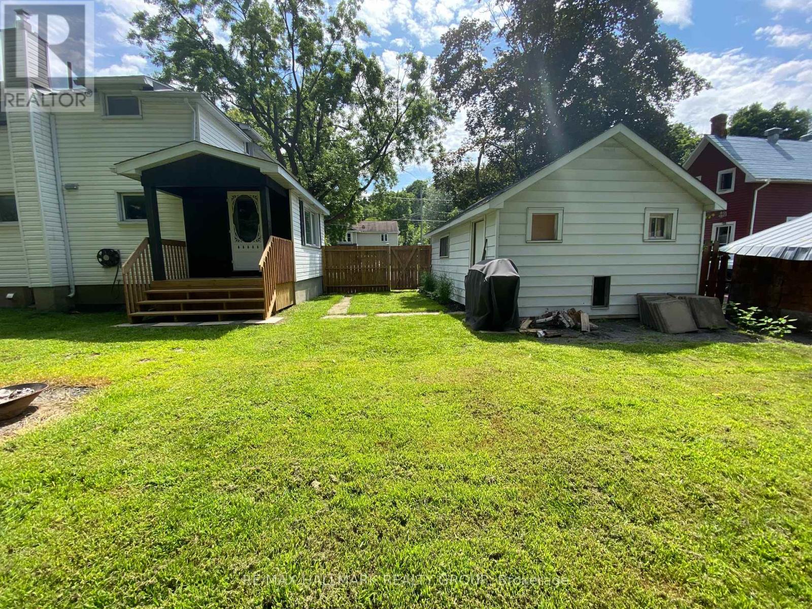 2545 Market Street, Ottawa, Ontario  K4C 1A4 - Photo 5 - X12864578