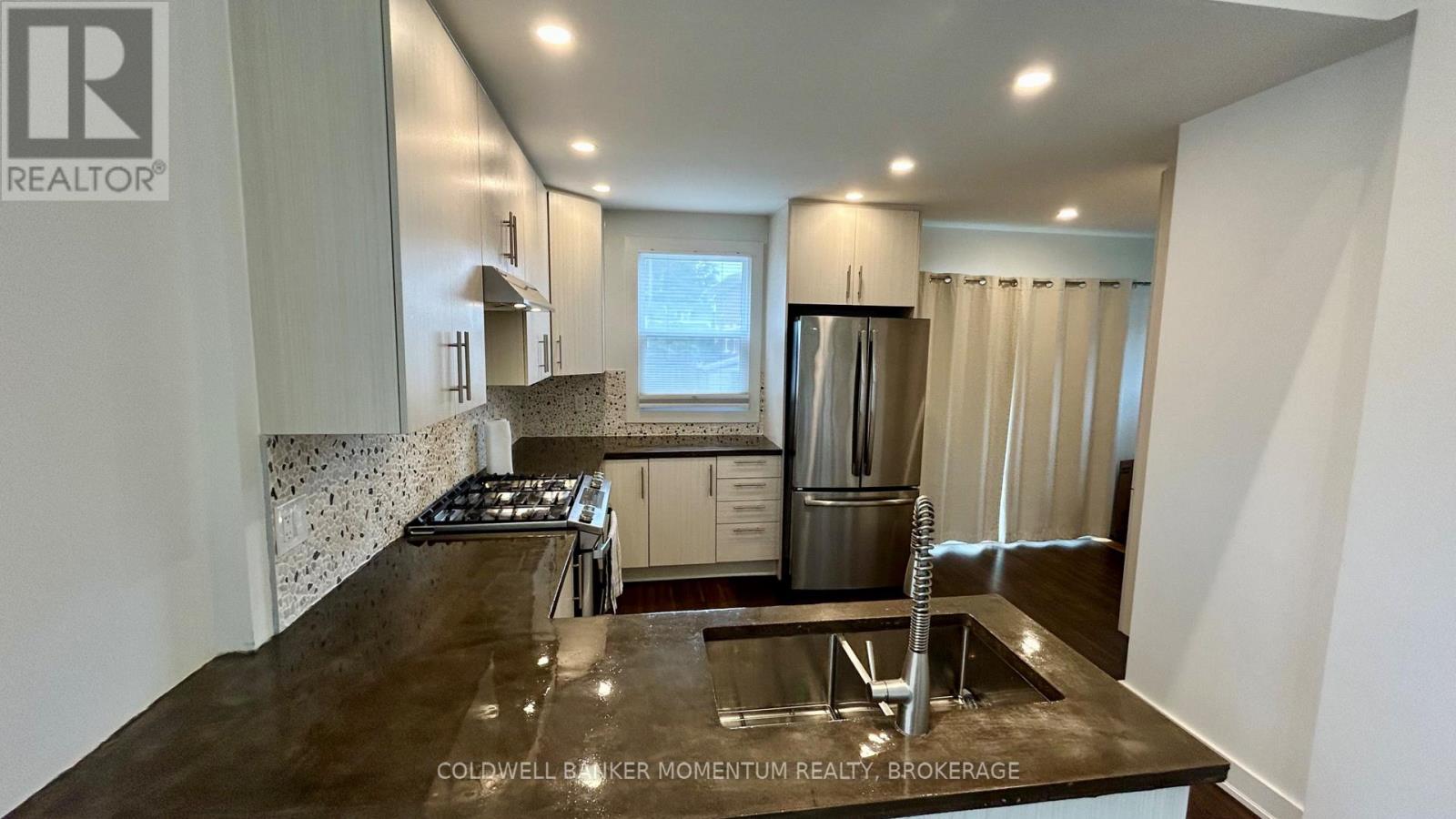 11 Greenlaw Place, St. Catharines, Ontario  L2R 4S5 - Photo 15 - X12864568