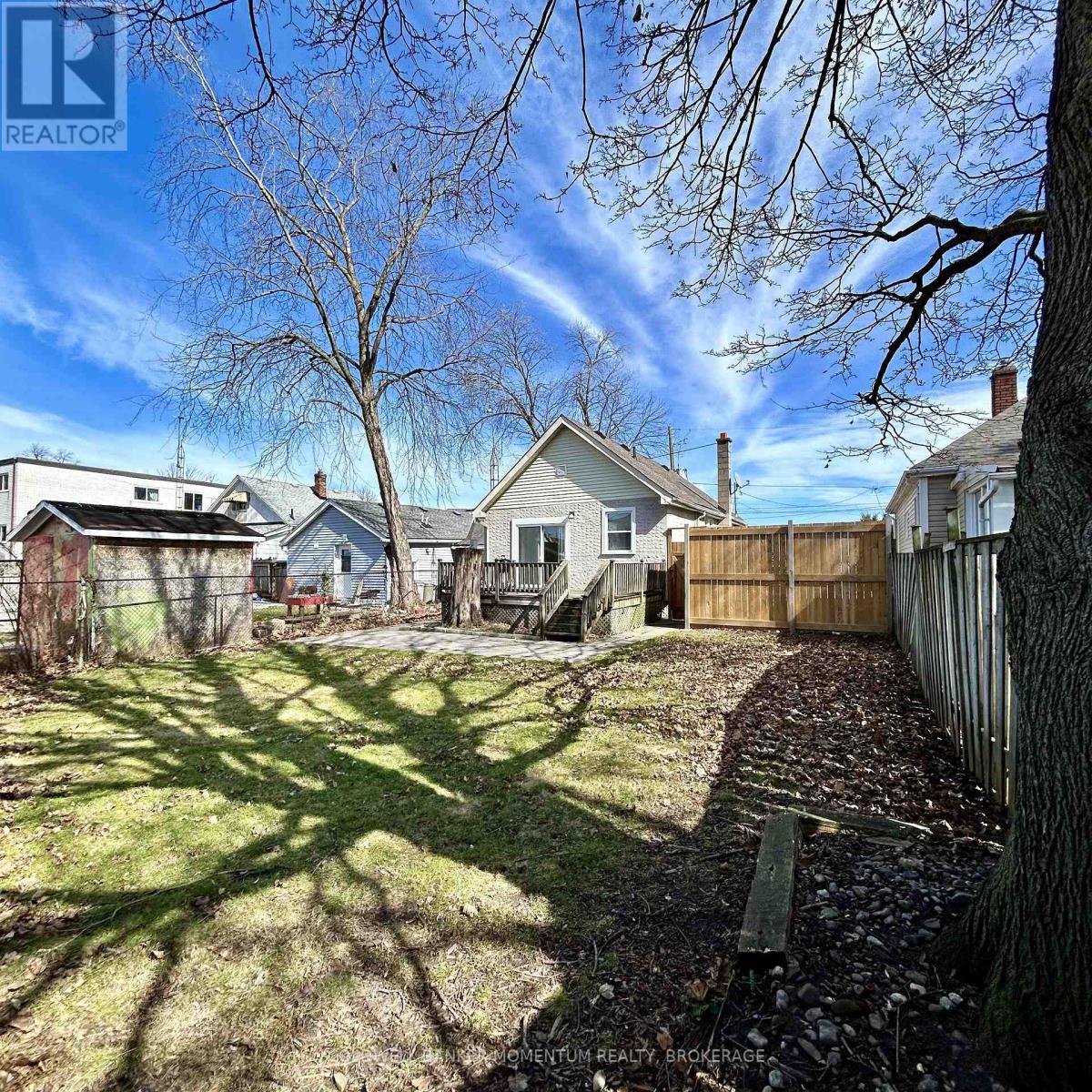 11 Greenlaw Place, St. Catharines, Ontario  L2R 4S5 - Photo 35 - X12864568