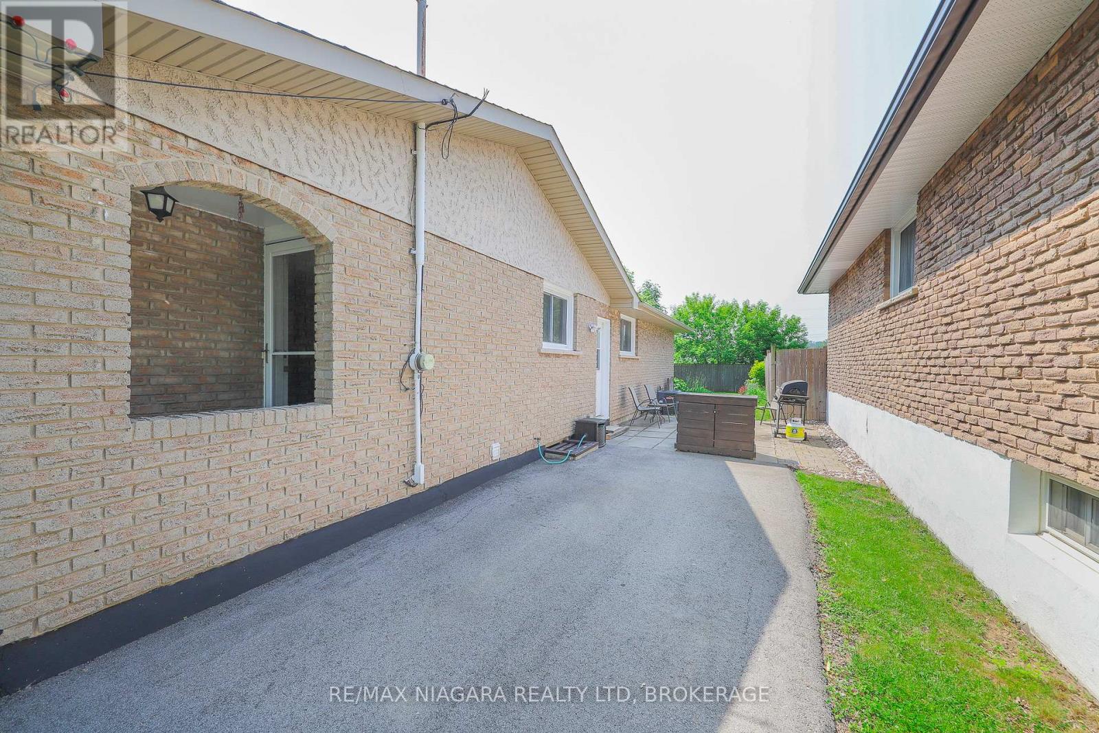 42 Seymour Avenue, St. Catharines, Ontario  L2P 1A7 - Photo 21 - X12864580