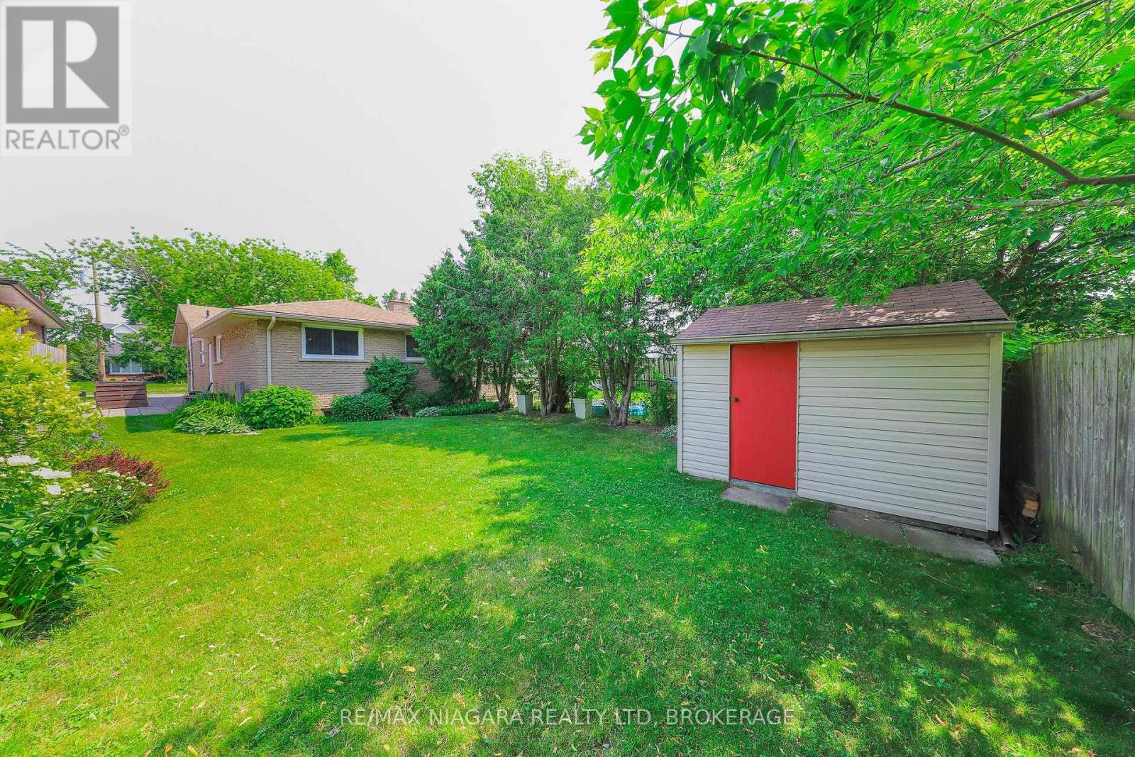 42 Seymour Avenue, St. Catharines, Ontario  L2P 1A7 - Photo 25 - X12864580