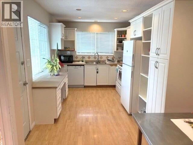 6811 Riverdale Drive, Richmond, British Columbia  V7C 2G3 - Photo 7 - R3097644