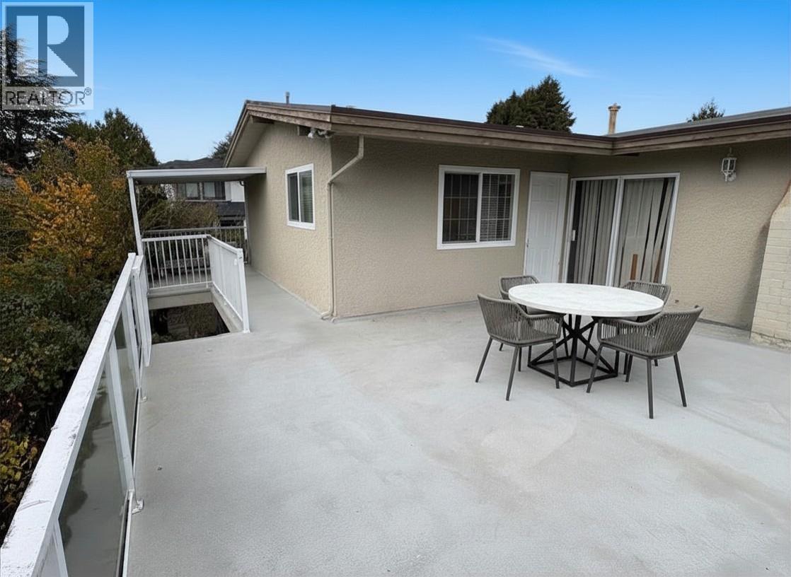 6811 Riverdale Drive, Richmond, British Columbia  V7C 2G3 - Photo 5 - R3097644