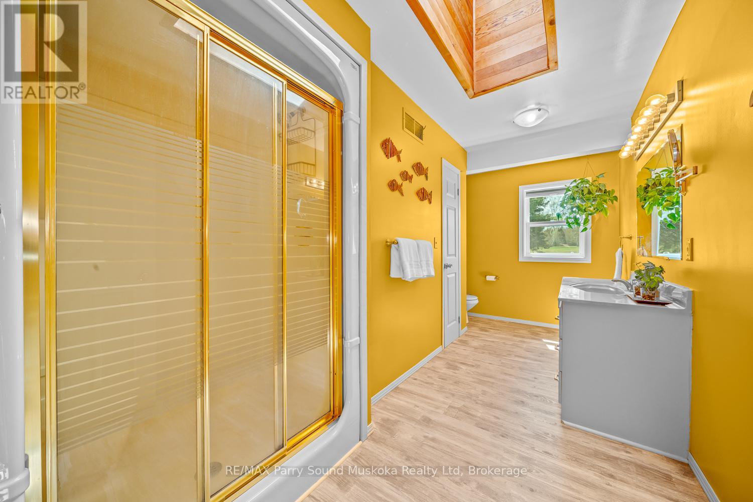 258 Lakeside Trail, Magnetawan, Ontario  P0A 1P0 - Photo 14 - X12864604